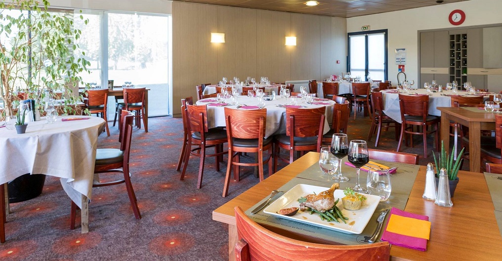 Image Le Villeneuve - Restopolitan - Offre : Entrée + plat (menu du jour)